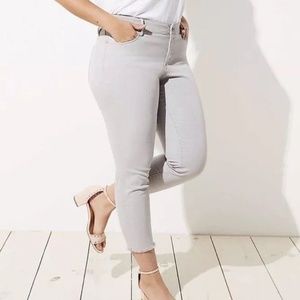 LOFT Womens Frayed Jeans Size 26